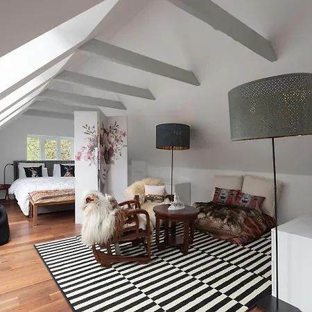 Design Retreat Schneeberg - Singlestudio, Gartenstudio, Whirlpool-suite Oder Maisonette-suite * Puchberg am Schneeberg